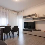 Ar Apartman Follonica