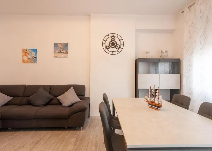 Ar Апартаменты *